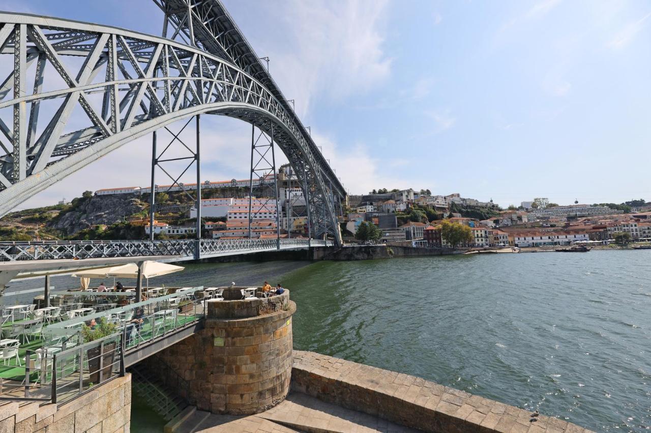 Flh Almada Cozy Apartment With View Porto Eksteriør bilde